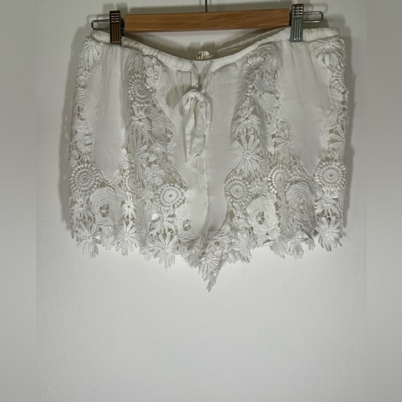 Alythea white lace festival lined shorts sz L coquette elastic waist beachy - Picture 1 of 9